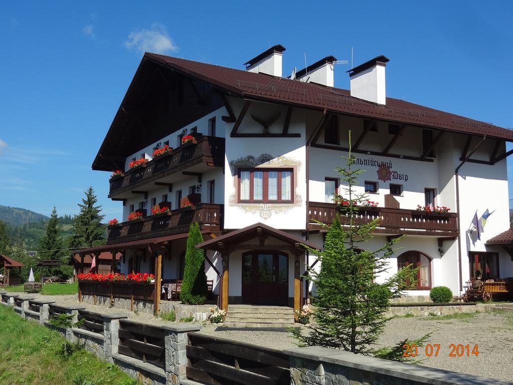 Alpenhof Pansion Hotel Slavske Exterior foto