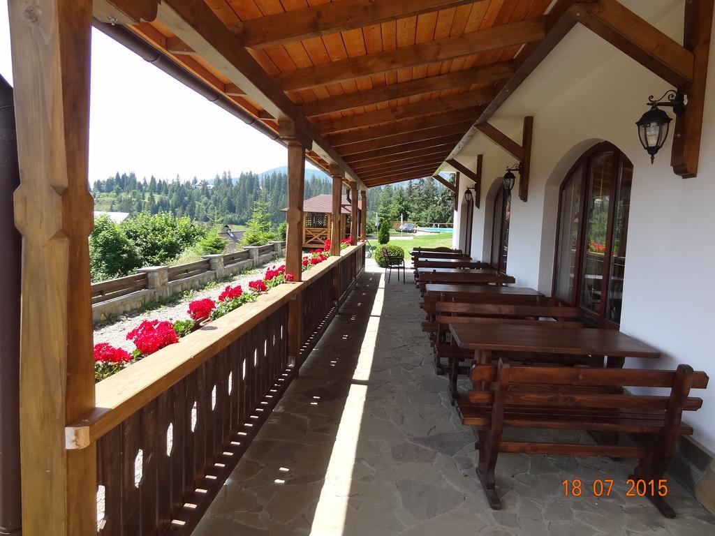 Alpenhof Pansion Hotel Slavske Exterior foto