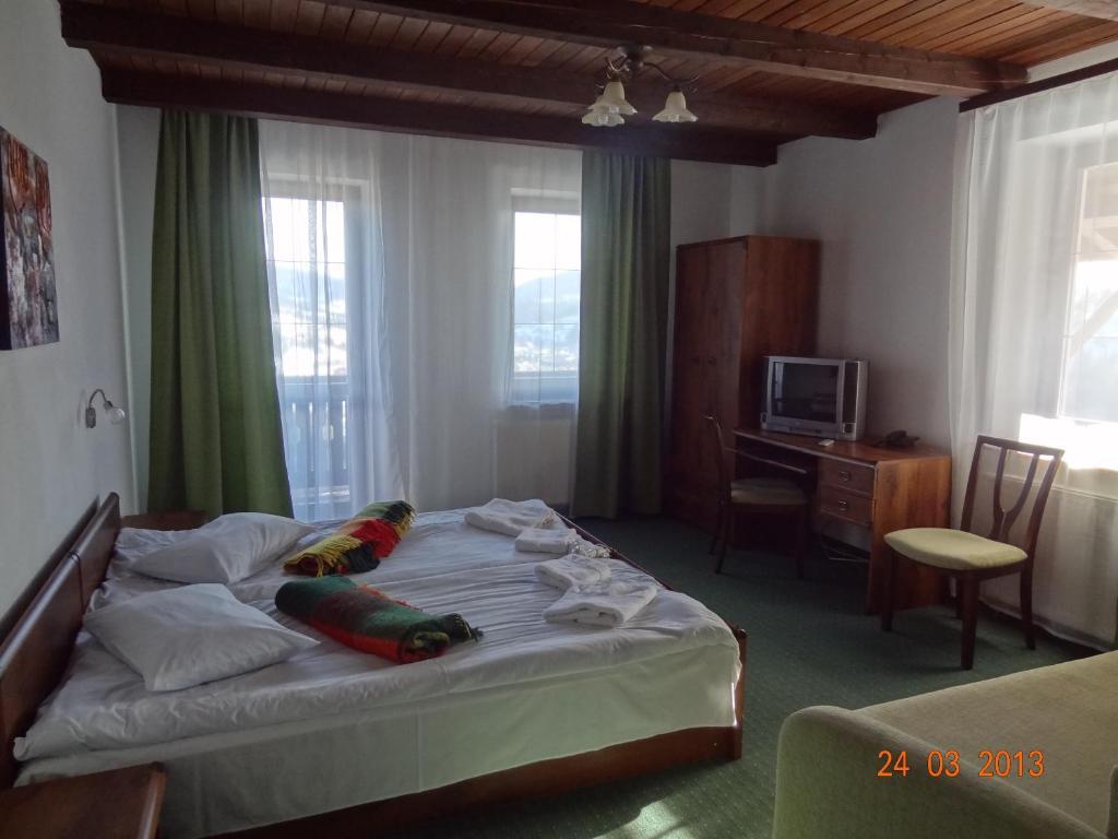 Alpenhof Pansion Hotel Slavske Quarto foto