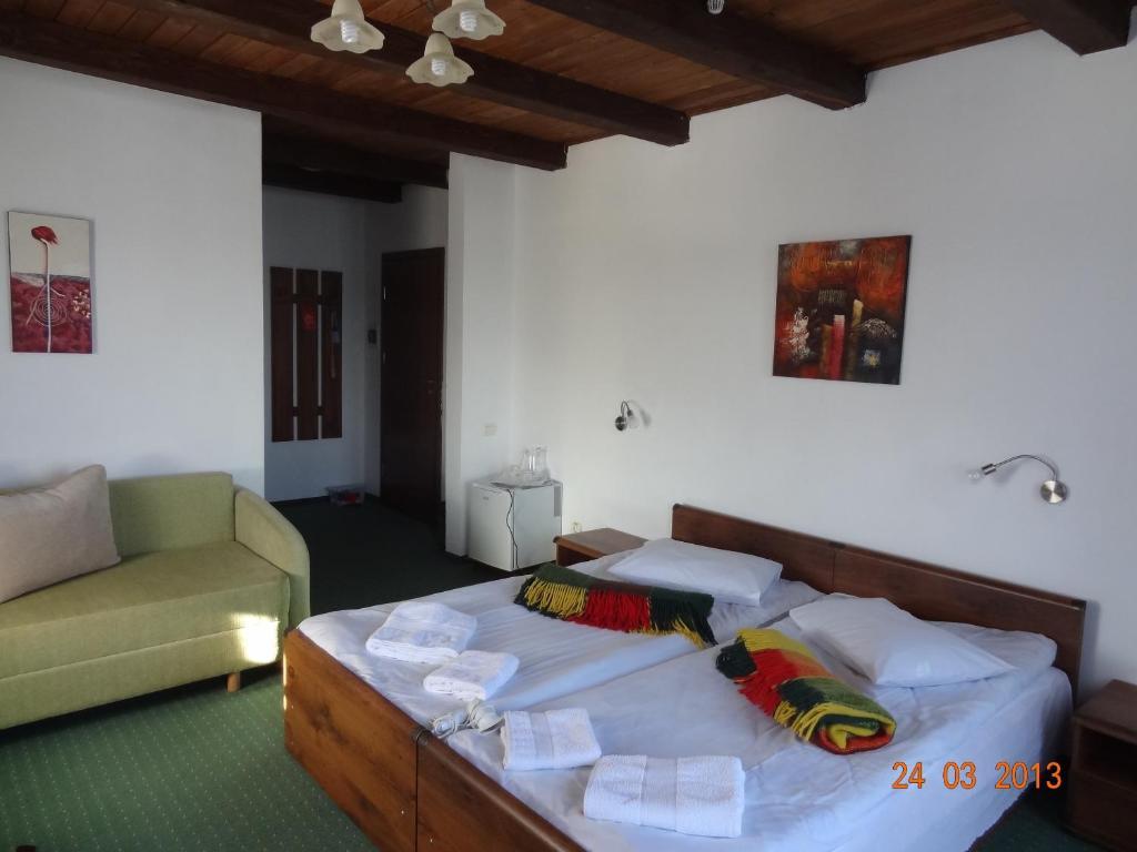 Alpenhof Pansion Hotel Slavske Quarto foto