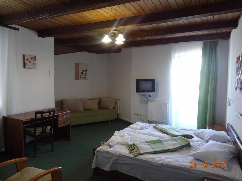 Alpenhof Pansion Hotel Slavske Quarto foto
